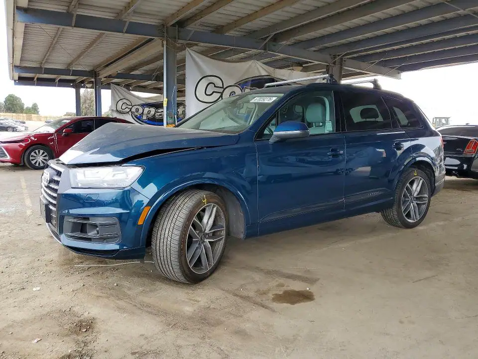 WA1VAAF76JD022604 Audi Q7 2018 — Front end damage, before-repair photo