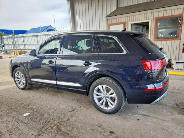 WA1LAAF77JD000506 — 2018 Audi Q7, фото 2 с аукциона Copart 08.10.2026, Мелкие вмятины и царапины