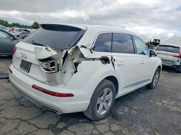 WA1LHAF76JD030625 — 2018 Audi Q7, photo 3 from Copart 06.10.2026, Rear end