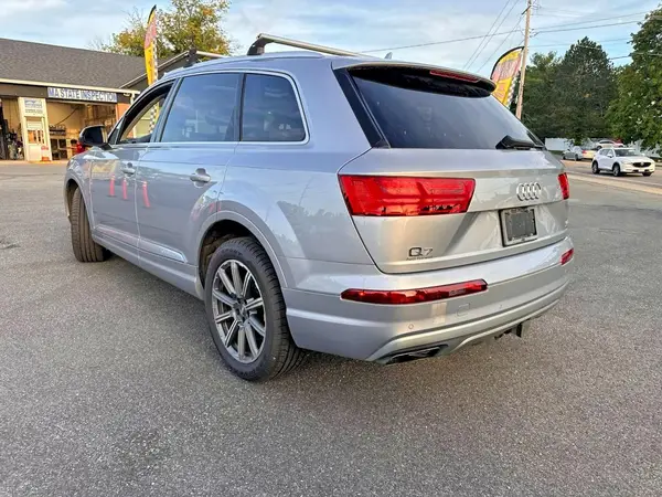 WA1LAAF73JD048990 — 2018 Audi Q7, фото 3 с аукциона Copart 08.10.2026, Мелкие вмятины и царапины