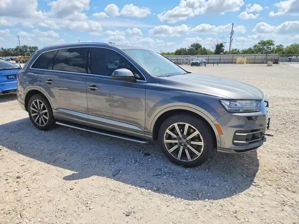 WA1LHAF73JD006959 — 2018 Audi Q7, фото 4 с аукциона Copart 01.10.2026, Механические повреждения