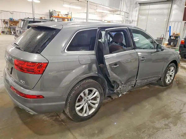 WA1LAAF73JD030277 — 2018 Audi Q7, фото 3 с аукциона Copart, Боковая часть