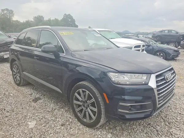 WA1VAAF73JD013780 — 2018 Audi Q7, photo 4 from Copart, Minor dents and scratches