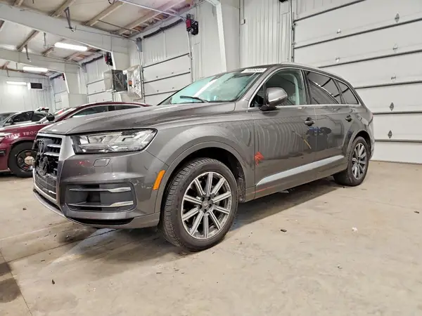 WA1LAAF7XJD052941 — 2018 Audi Q7, Передняя часть (Front End), фото до ремонта