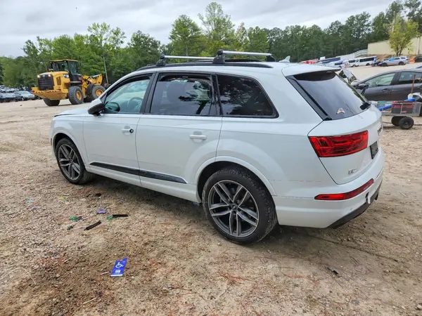 WA1VAAF75JD037952 — 2018 Audi Q7, фото 2 с аукциона Copart, Передняя часть