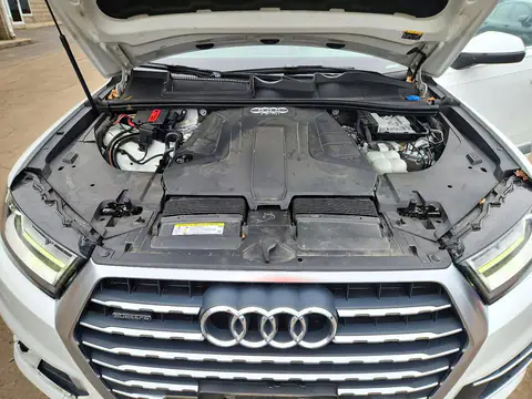 WA1LHAF76JD023383 — 2018 Audi Q7, ПЕРЕДНЯЯ ЧАСТЬ, фото до ремонта