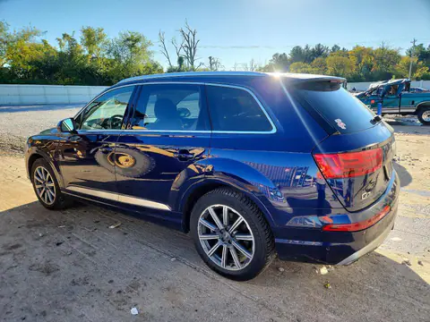 2019 AUDI Q7 VIN WA1VAAF78KD036876 фото 2