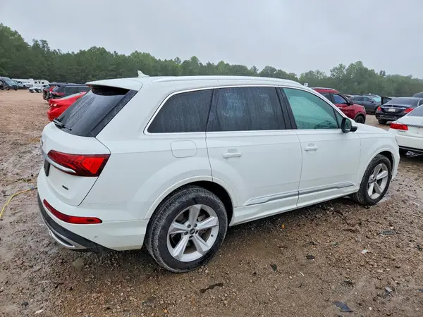 WA1AXAF78MD033556 — 2021 Audi Q7, фото 3 с аукциона Copart 15.10.2026, Мелкие вмятины и царапины