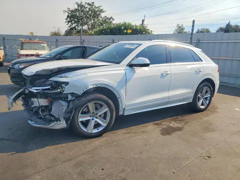 WA1AVAF19KD010334 — 2019 Audi Q8, Przód (Front End), zdjęć przed naprawą