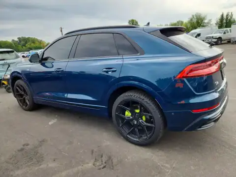 WA1EVAF16KD012639 — 2019 Audi Q8, foto 2 de Copart 29.09.2026, Daños mecánicos