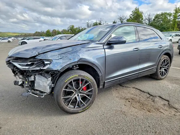 WA1EVAF11MD028069 — 2021 Audi Q8, Передняя часть (Front End), фото до ремонта