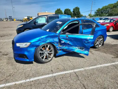 WAUB1GFF5H1064922 — 2017 Audi S3, Bok (Side), zdjęć przed naprawą