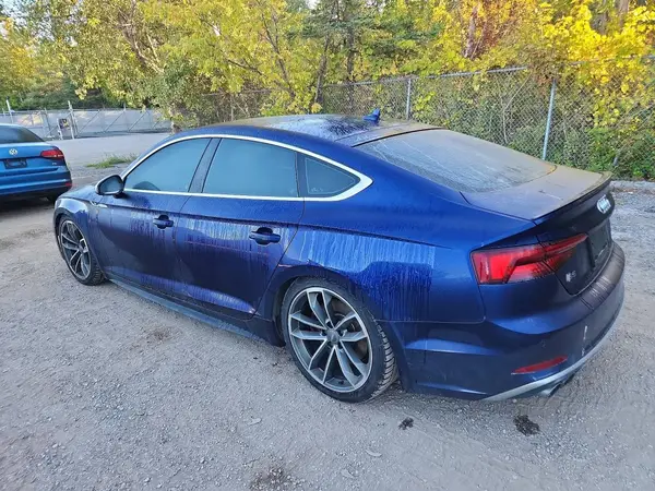 WAUC4CF52JA070159 — 2018 Audi S5, фото 2 с аукциона Copart 01.10.2026, Мелкие вмятины и царапины