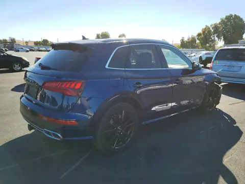 WA1C4AFY2J2133833 — 2018 Audi SQ5, photo 3 from Copart 19.10.2026, Front end