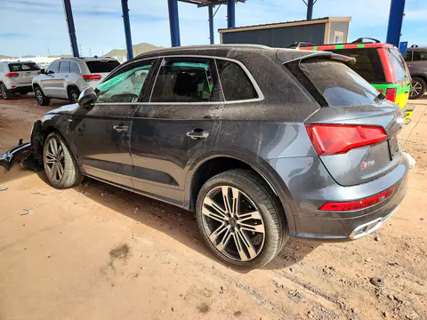 WA1A4AFY0J2203546 — 2018 Audi SQ5, foto 2 de Copart, Parte delantera