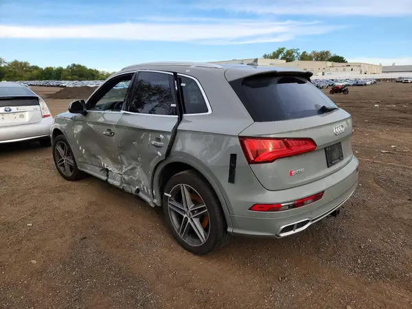 WA1B4AFY2L2017515 — 2020 Audi SQ5, фото 2 с аукциона Copart, Боковая часть