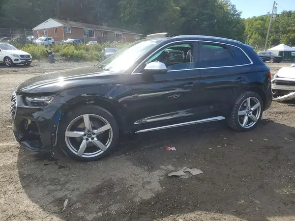WA1A4AFY3M2008089 — 2021 Audi SQ5, Передняя часть (Front End), фото до ремонта