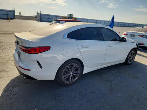 WBA73AK08M7H53085 — 2021 BMW 228XI, zdjęcie 3 z Copart 26.10.2026, Przód