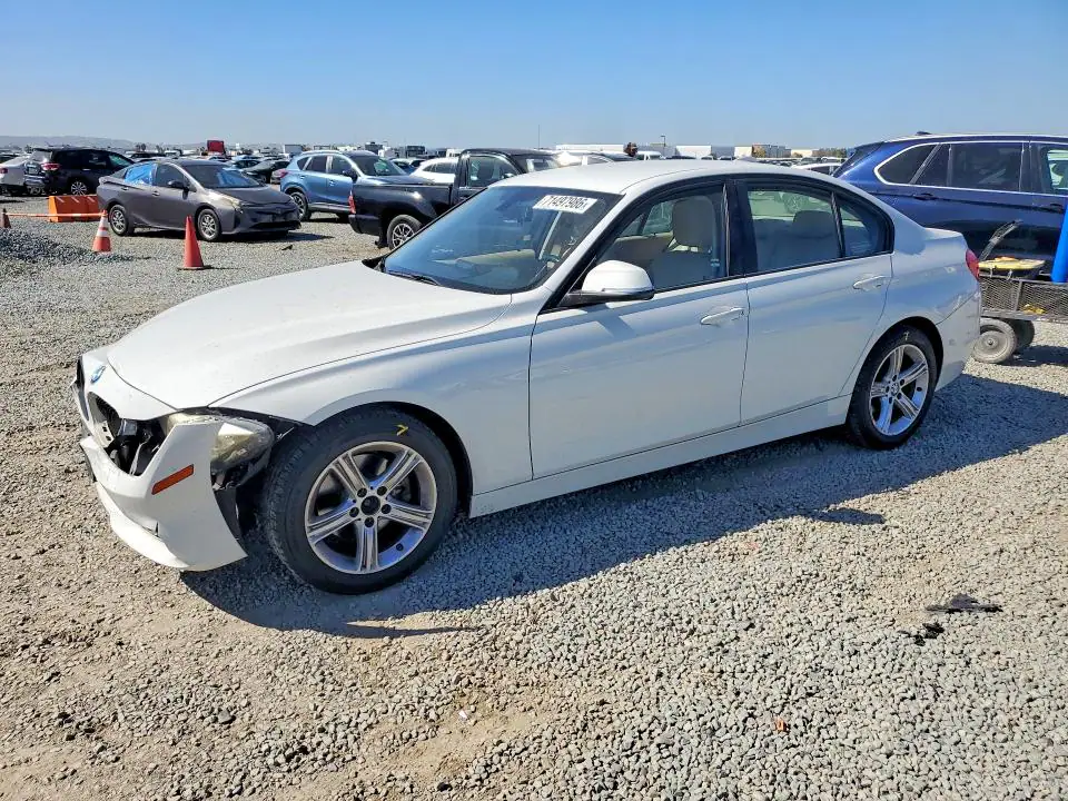 WBA3B1C5XEP680683 BMW 320 2014 — повреждение Передняя часть, фото до ремонта