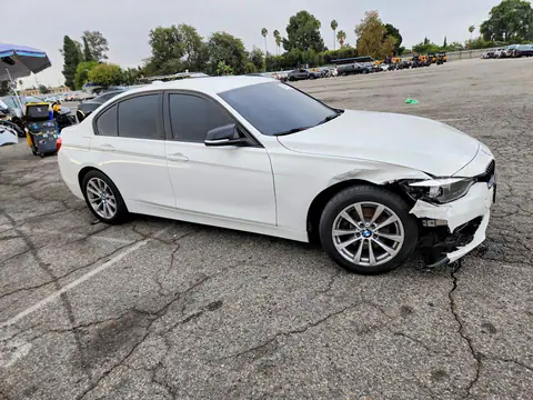 WBA8E1G55GNT33784 — 2016 BMW 320, photo 4 from Copart 13.10.2026, Undercarriage damage