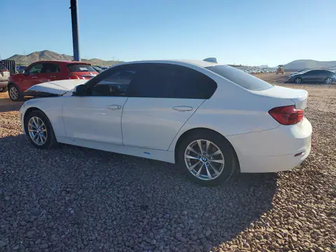 WBA8E1G5XHNU15267 — 2017 BMW 320, photo 2 from Copart 22.10.2026, Front end
