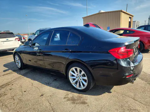 2018 BMW 320 VIN WBA8E5G5XJNU47102 фото 2