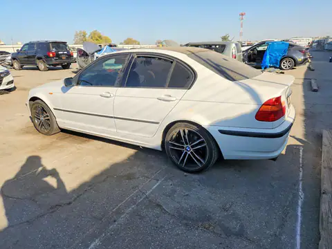 2003 BMW 325 VIN WBAAZ33473KP79817 фото 2