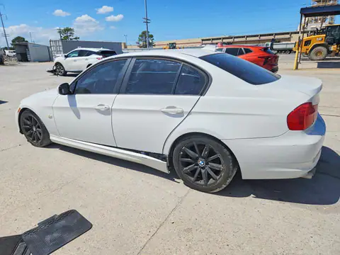 2009 BMW 328 VIN WBAPH53509A435746 фото 2