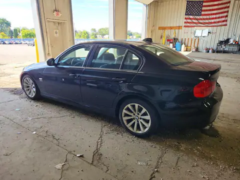 2009 BMW 328 VIN WBAPK73509A455086 фото 2