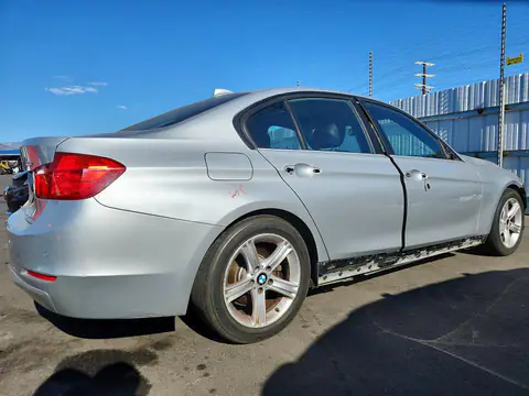 WBA3C1C52EK115693 — 2014 BMW 328, zdjęcie 3 z Copart 19.10.2026, Bok