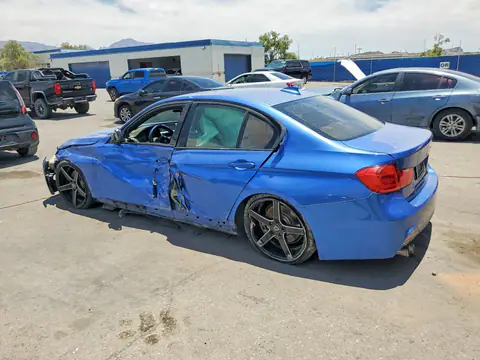 WBA3A5G5XFNS85596 — 2015 BMW 328, фото 2 с аукциона Copart 16.10.2026, Передняя часть