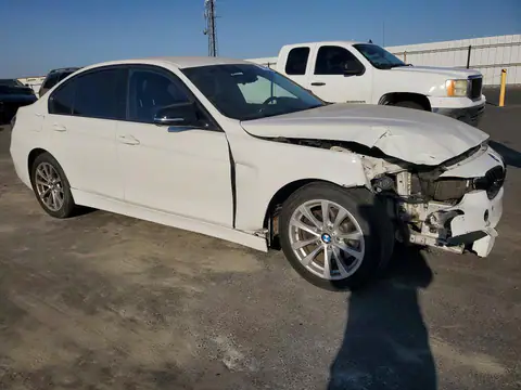 WBA3C1C5XFP851267 — 2015 BMW 328, zdjęcie 4 z Copart 19.10.2026, Przód