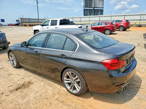 2017 BMW 330 VIN WBA8D9C52HK678023 фото 2