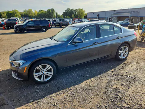WBA8B9C35HK676593 — 2017 BMW 330, Подтопление (Water/Flood), фото до ремонта