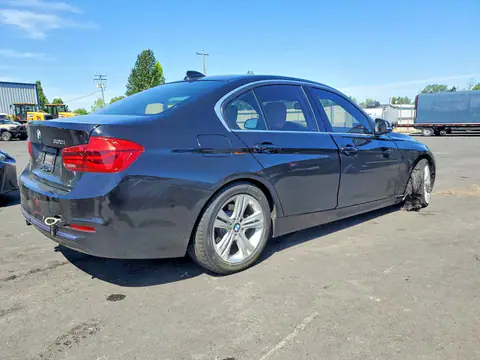 WBA8B9G5XJNU99636 — 2018 BMW 330, photo 3 from Copart 28.09.2026, Undercarriage damage