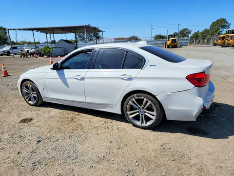 2017 BMW 330e VIN WBA8E1C30HA156896 фото 2