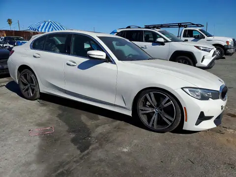 3MW5P9J0XM8B75479 — 2021 BMW 330XE, ფოტო 4, Copart 23.10.2026, ქვედა ნაწილის დაზიანება