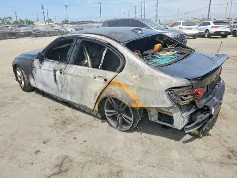 WBA8B3C5XGK383527 — 2016 BMW 340, zdjęcie 2 z Copart 19.10.2026, Pożar