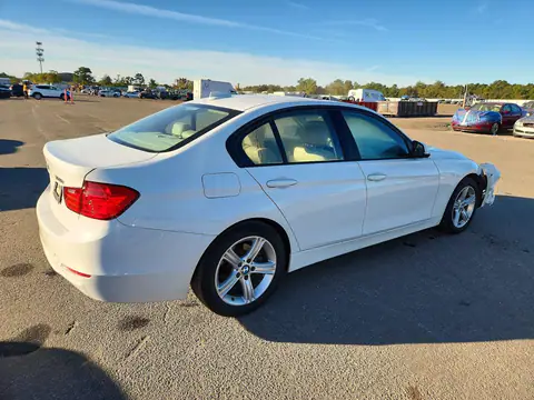 WBA3B5G50DNS01280 — 2013 BMW 3ER, фото 3 с аукциона Copart 16.10.2026, Передняя часть