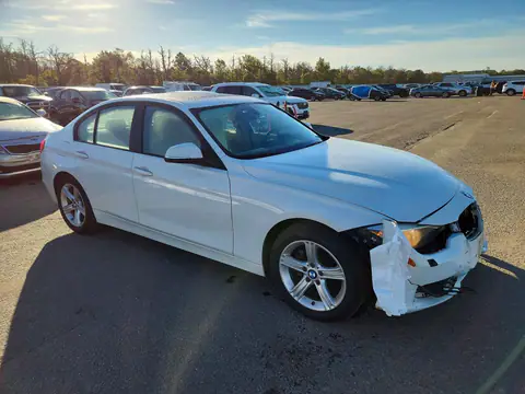 WBA3B5G50DNS01280 — 2013 BMW 3ER, фото 4 с аукциона Copart 16.10.2026, Передняя часть