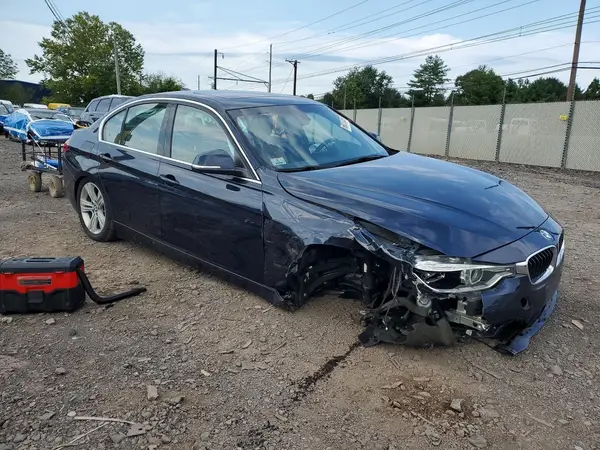 WBA8D9C35HA005750 — 2017 BMW 3ER, photo 4 from Copart 05.10.2026, Front end