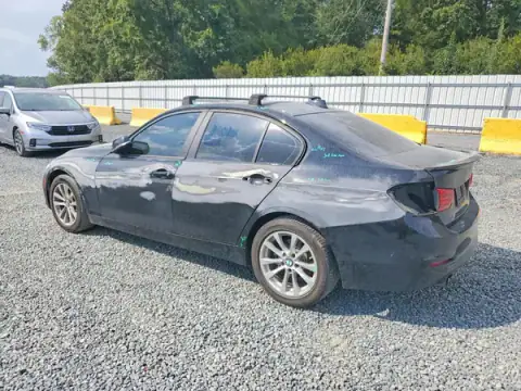 WBA8E1G38HNU18389 — 2017 BMW 3ER, photo 2 from Copart 01.10.2026, Vandalism