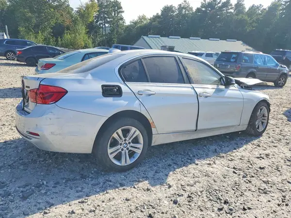 WBA8D9C31HA011464 — 2017 BMW 3ER, photo 3 from Copart, Front end