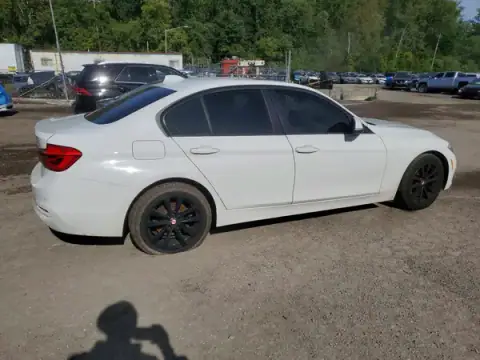 WBA8E5G32HNU45546 — 2017 BMW 3ER, photo 3 from Copart, Front end
