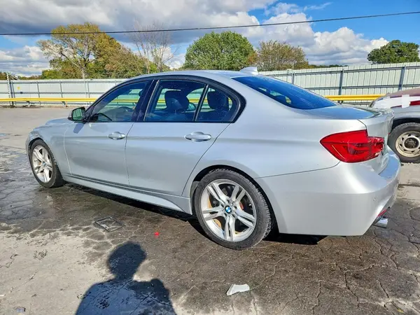 WBA8B3C53HK777503 — 2017 BMW 3ER, photo 2 from Copart, Front end