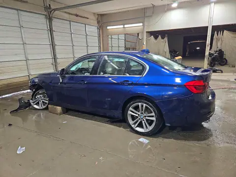 WBA8B9G35HNU56024 — 2017 BMW 3ER, zdjęcie 2 z Copart, Przód