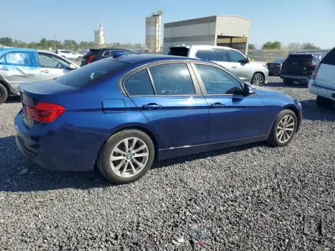 WBA8E1G55JNU92375 — 2018 BMW 3ER, photo 3 from Copart, Front end