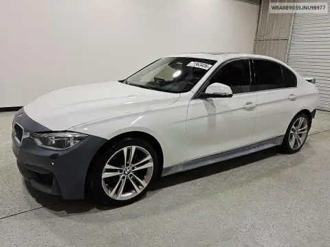 WBA8B9G59JNU98977 — 2018 BMW 3ER, Повреждение корпуса, before-repair photos