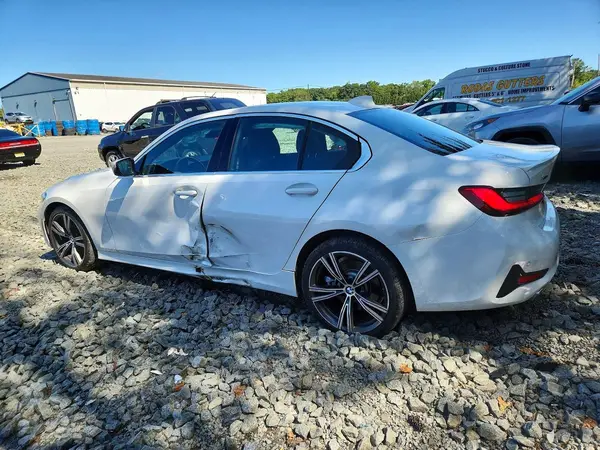 3MW5R7J03M8B58442 — 2021 BMW 3ER, photo 2 from Copart, Side