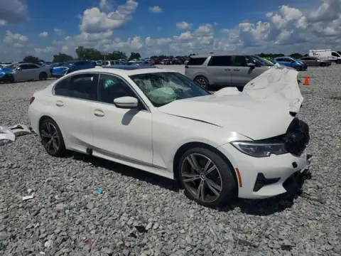 3MW5R1J03M8C13713 — 2021 BMW 3ER, photo 4 from Copart, Front end